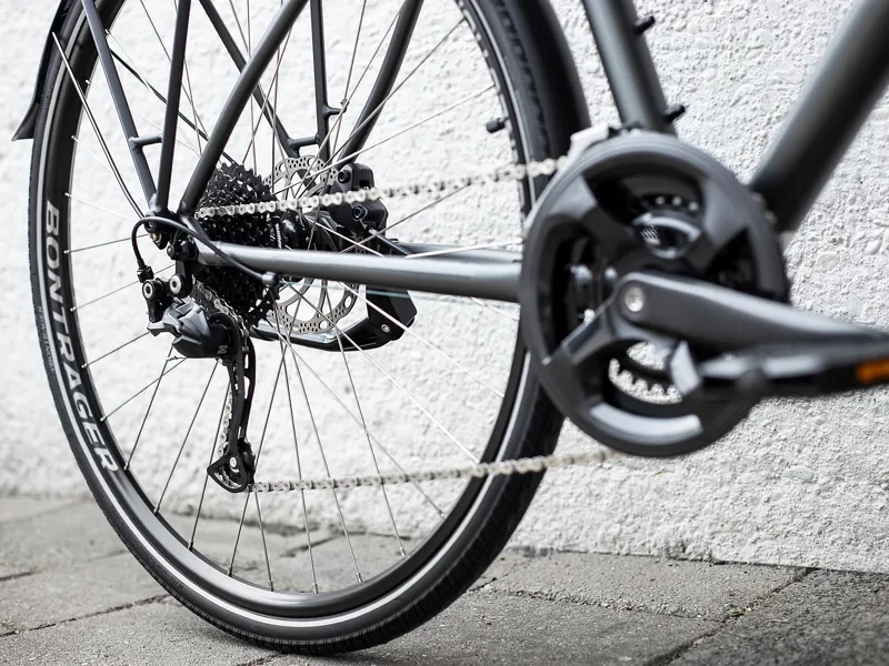 TREK FX 2 Disc Equipped Hybrid Bike in Lithium Grey-6